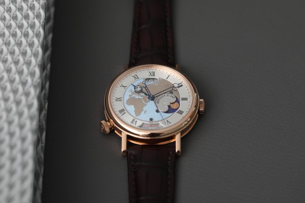 Breguet Classique Hora Mundi Replica: A Guide to Exquisite Watches